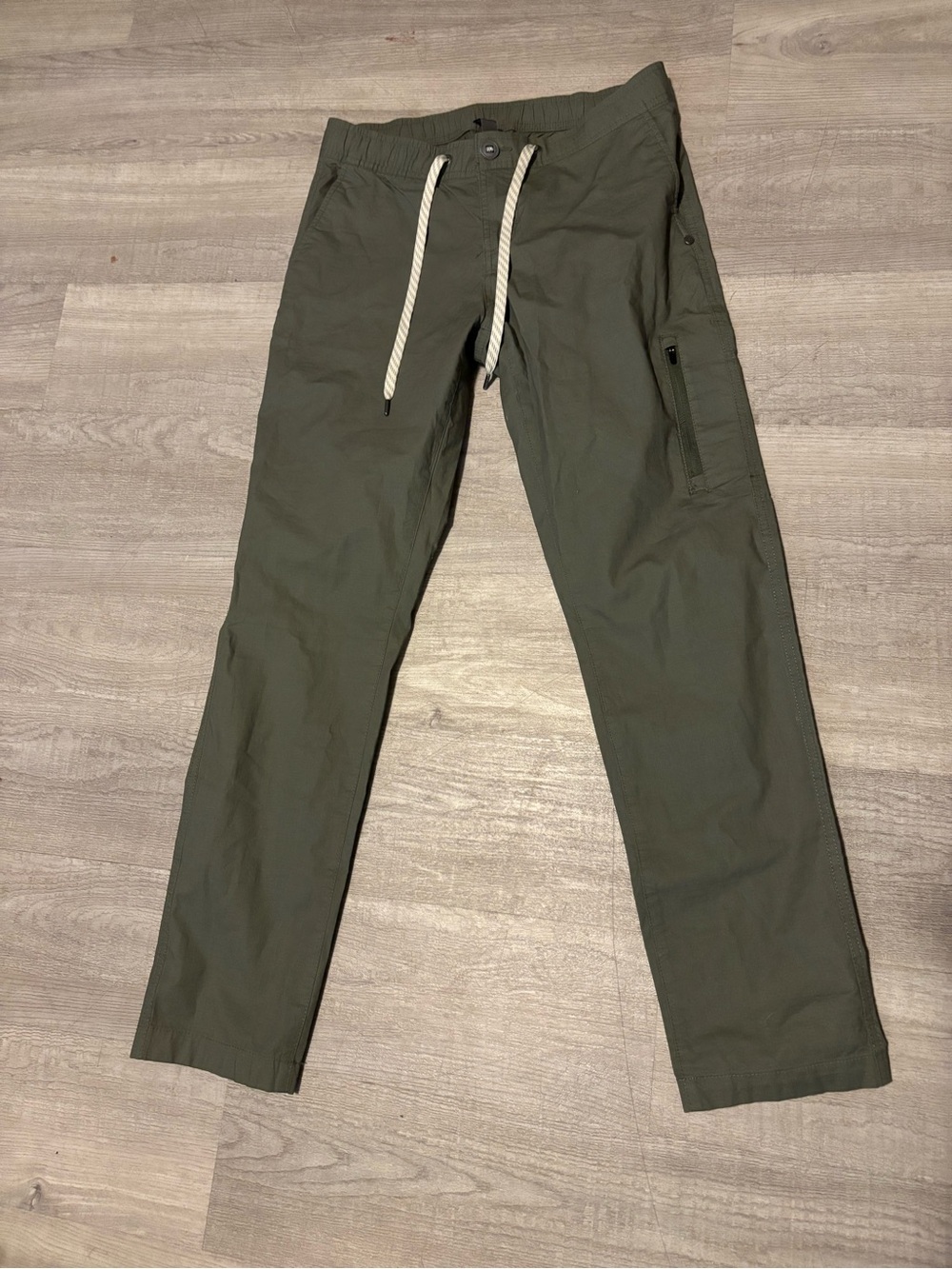 VUORI Olive Green Jogger Hiking Pants  Women's Sz S The Rise The Shine Outdoor